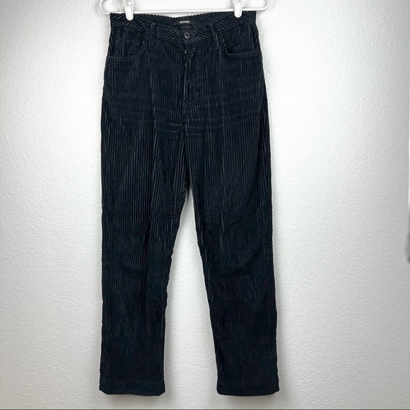 GRLFRND Helena Straight Leg Cropped Corduroy Pant in Midnight Train, Size 27 - Picture 5 of 13